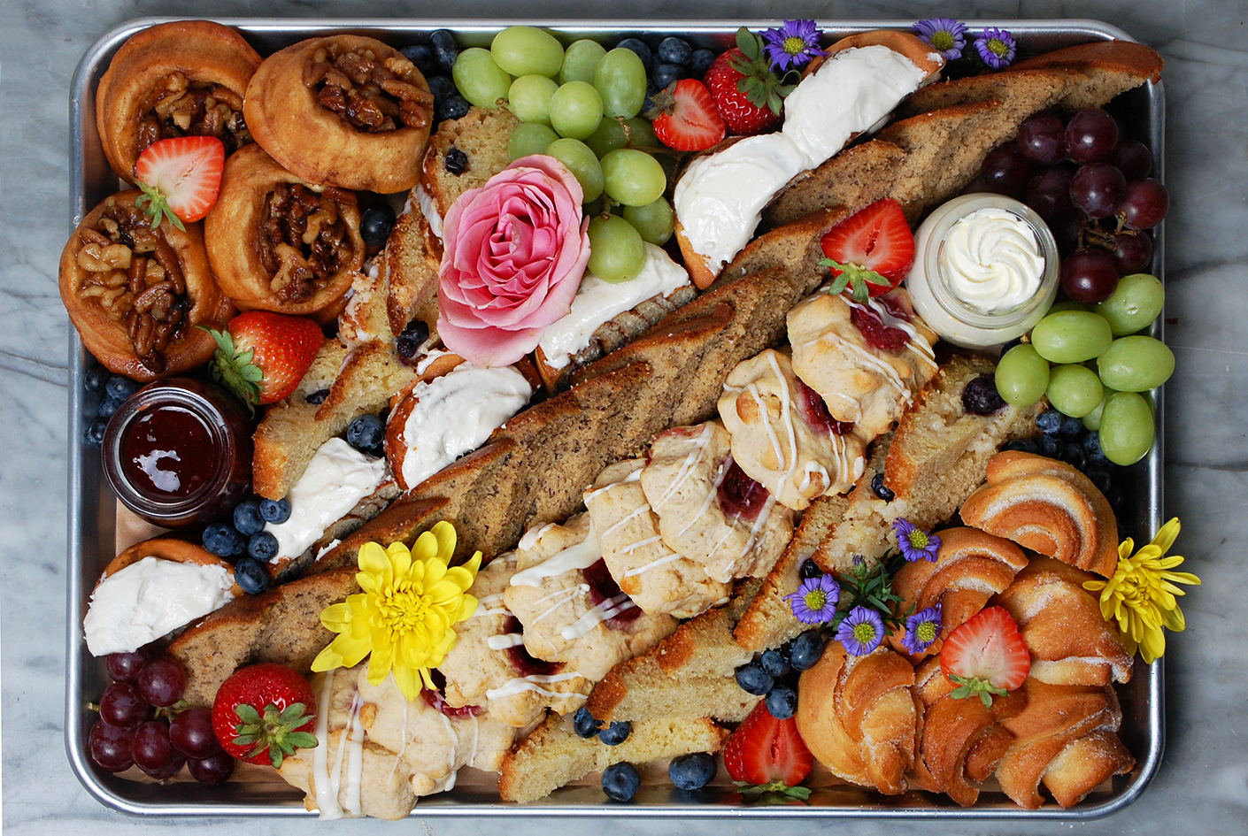 About: product commerce Breakfast Tray
