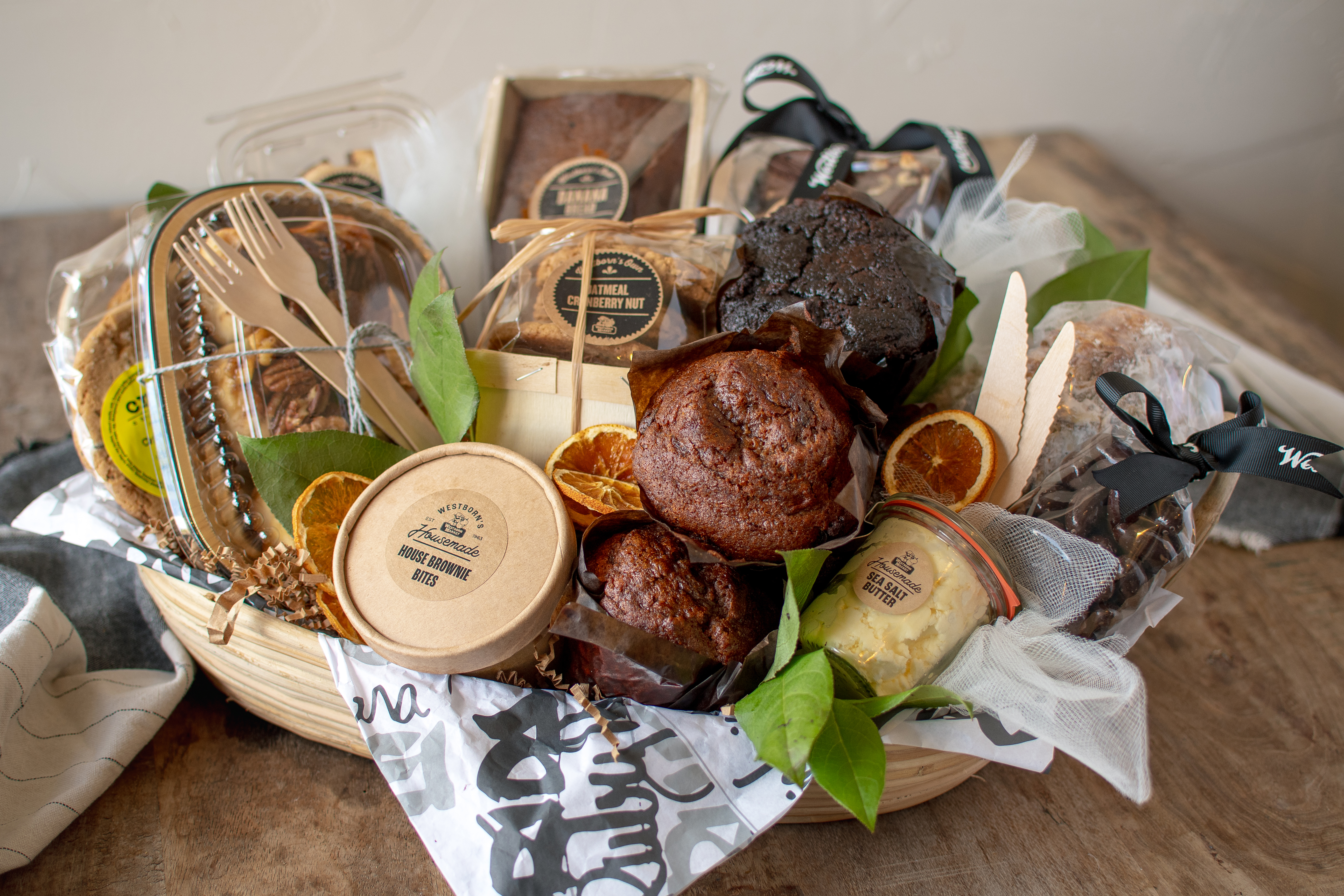 About: product commerce The Long Weekender Basket