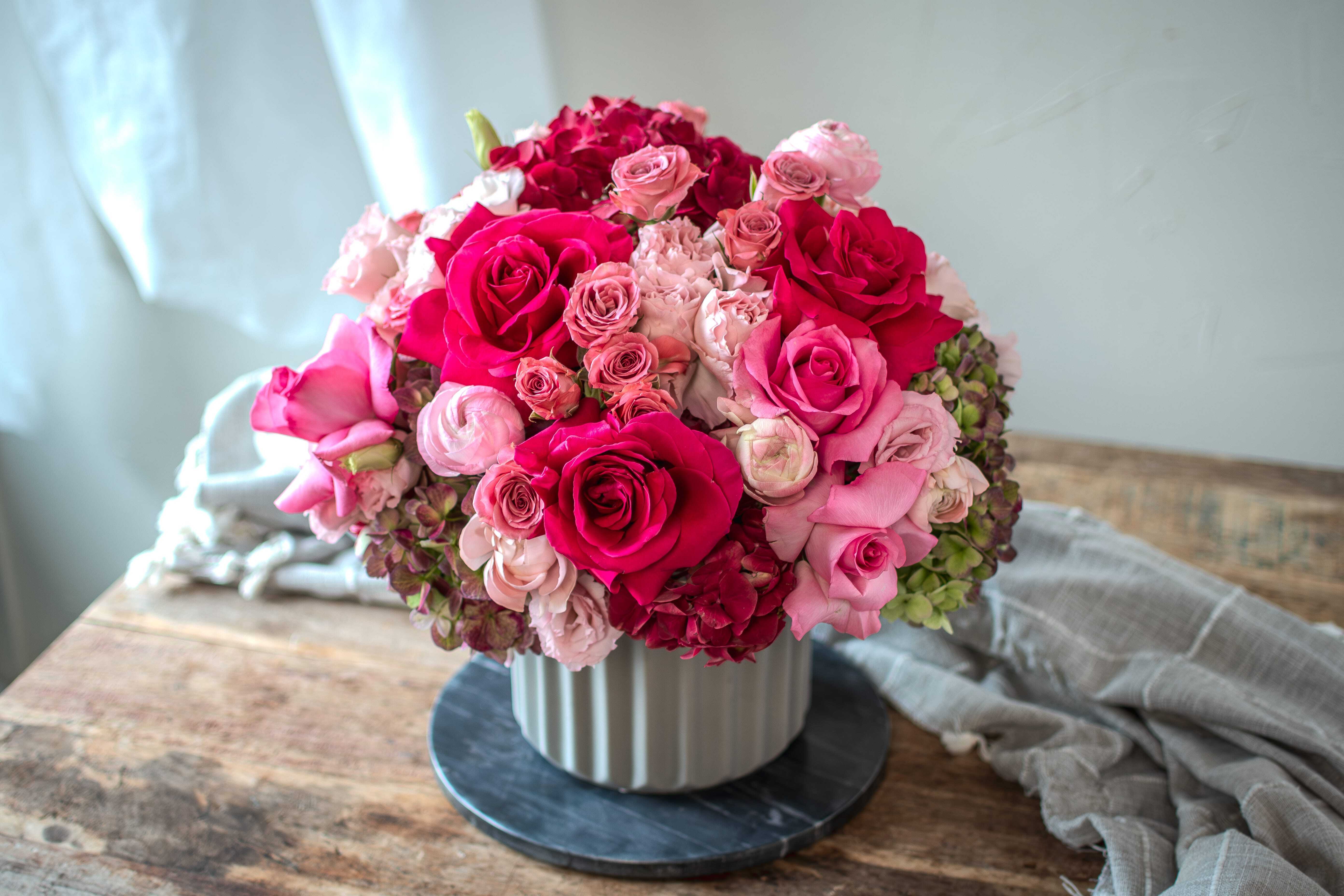 About: product commerce The Jacqueline